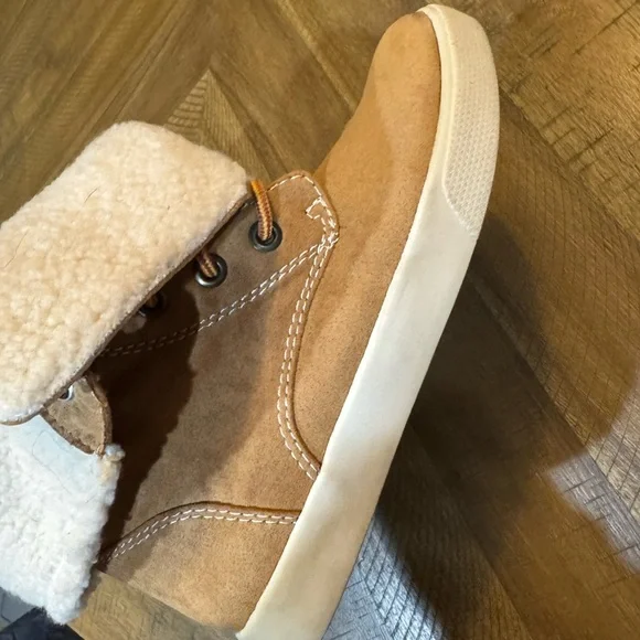 Tan Women's Sneaker Boots with White Sherpa Lining And Fold Over Ankle - Picture 6 of 8